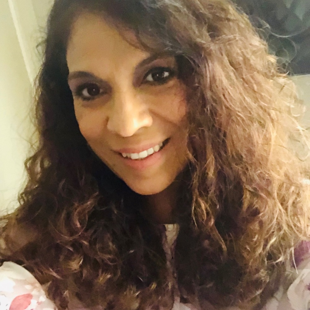 Meet your Posher, Myrna